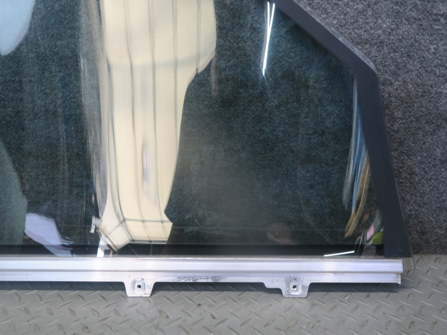94-99 Mercedes W140 S420 S500 Front Left Door Glass Window OEM