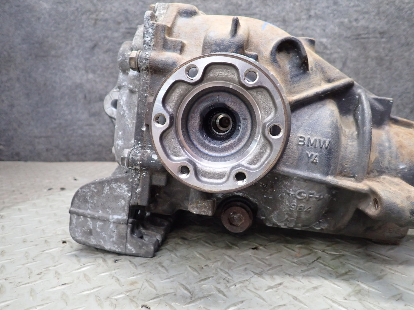 03-05 BMW E85 Z4 3.0L M54 M/T Rear Axle Differential Carrier 3.07 Ratio OEM