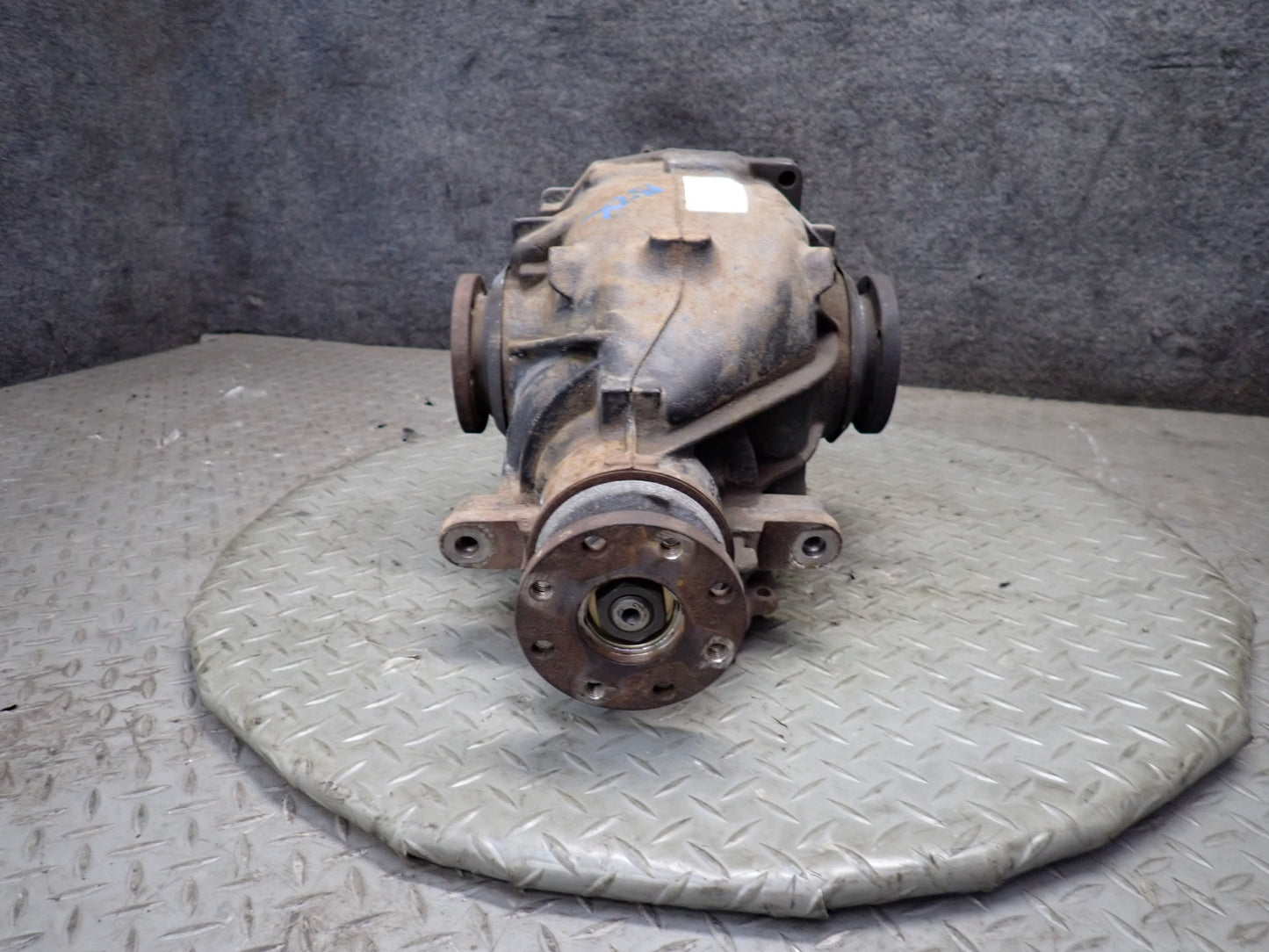 03-05 BMW E85 Z4 3.0L M54 M/T Rear Axle Differential Carrier 3.07 Ratio OEM