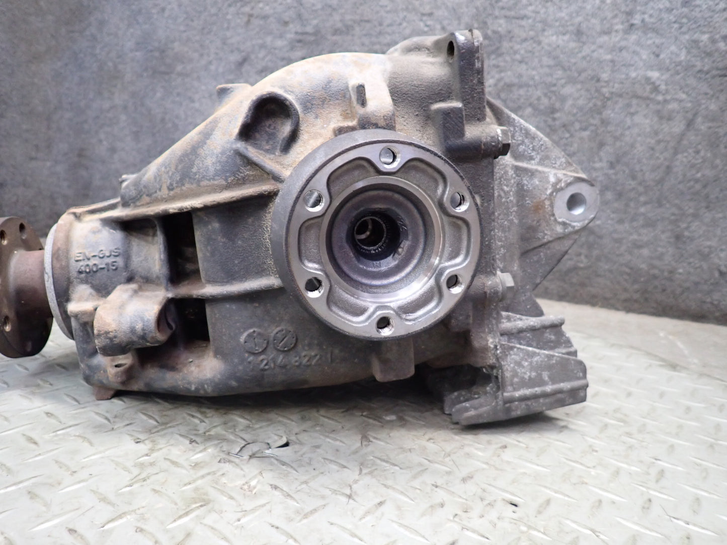 03-05 BMW E85 Z4 3.0L M54 M/T Rear Axle Differential Carrier 3.07 Ratio OEM