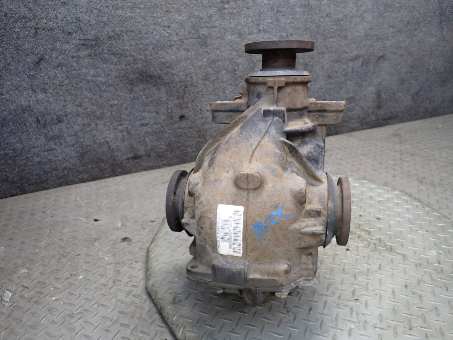 03-05 BMW E85 Z4 3.0L M54 M/T Rear Axle Differential Carrier 3.07 Ratio OEM