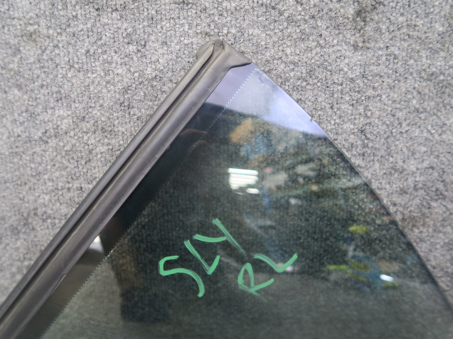 13-20 Mercedes R231 SL550 Convertible Rear Left Quarter Glass Window OEM