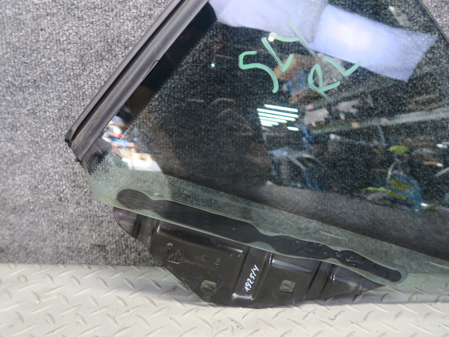 13-20 Mercedes R231 SL550 Convertible Rear Left Quarter Glass Window OEM