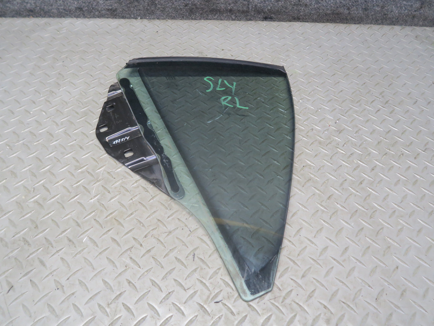 13-20 Mercedes R231 SL550 Convertible Rear Left Quarter Glass Window OEM