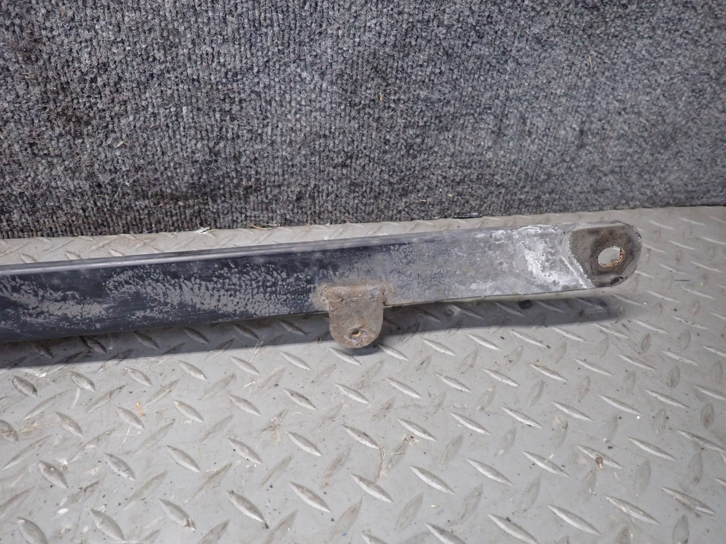 03-08 BMW E85 Z4 Set of 2 Rear Suspension Subframe Support Rail Bracket OEM