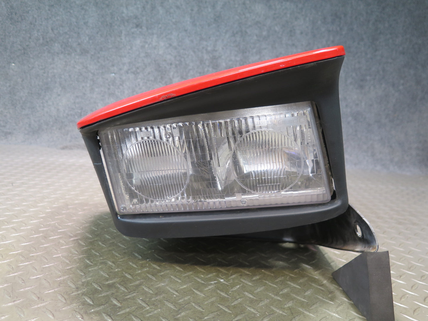 97-04 Chevrolet Corvette C5 Front Right Headlight Lamp w Motor & Cover Assy OEM