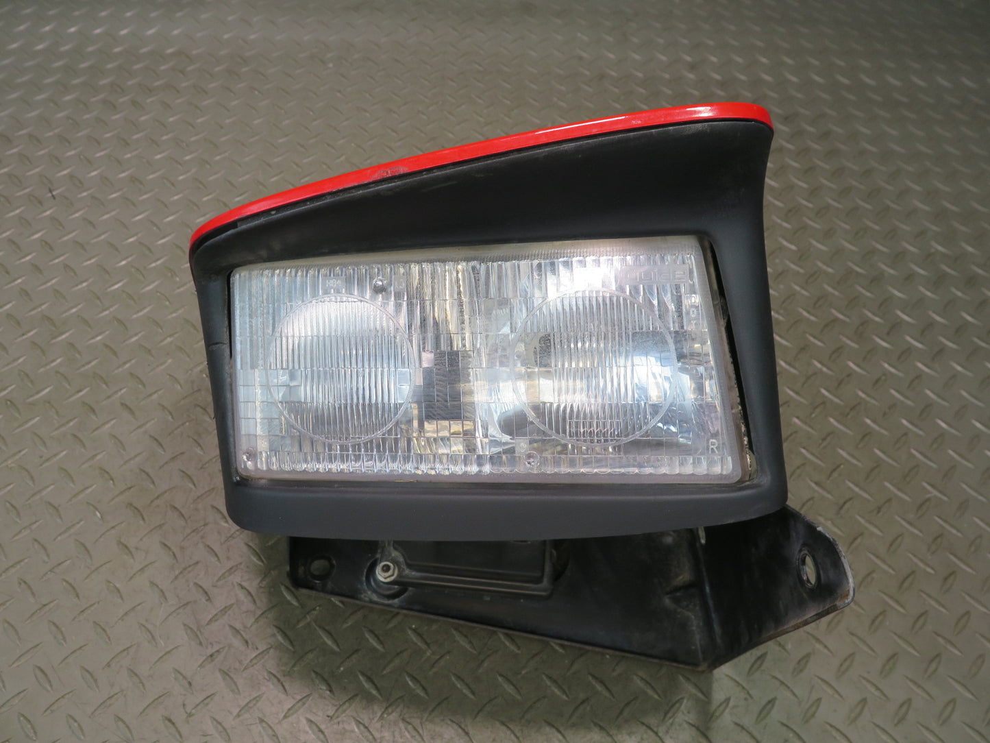 97-04 Chevrolet Corvette C5 Front Right Headlight Lamp w Motor & Cover Assy OEM