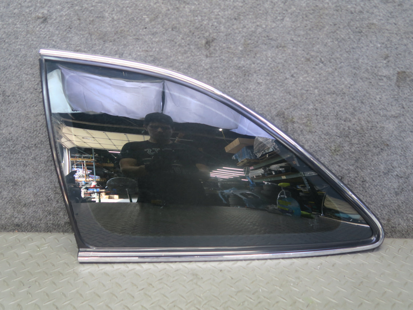 97-00 Lexus UZZ30L SC300 SC400 Rear Left Quarter Glass Window w Molding OEM