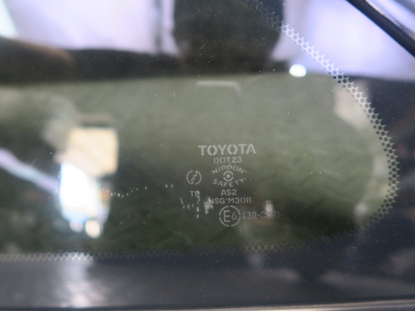 97-00 Lexus UZZ30L SC300 SC400 Rear Left Quarter Glass Window w Molding OEM