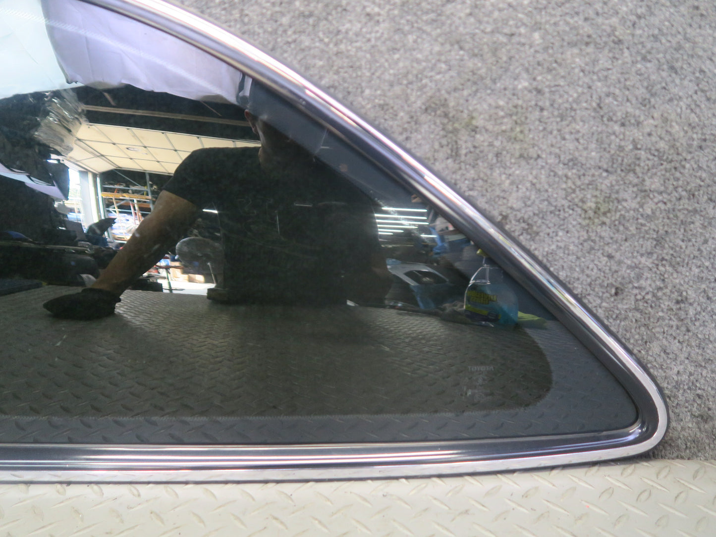 97-00 Lexus UZZ30L SC300 SC400 Rear Left Quarter Glass Window w Molding OEM