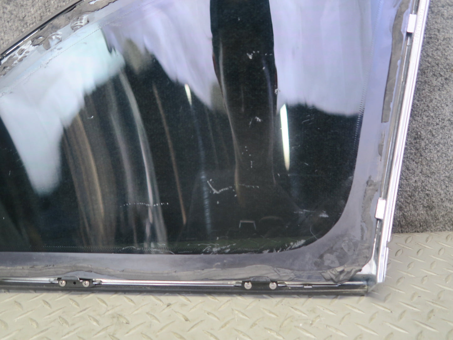 97-00 Lexus UZZ30L SC300 SC400 Rear Left Quarter Glass Window w Molding OEM