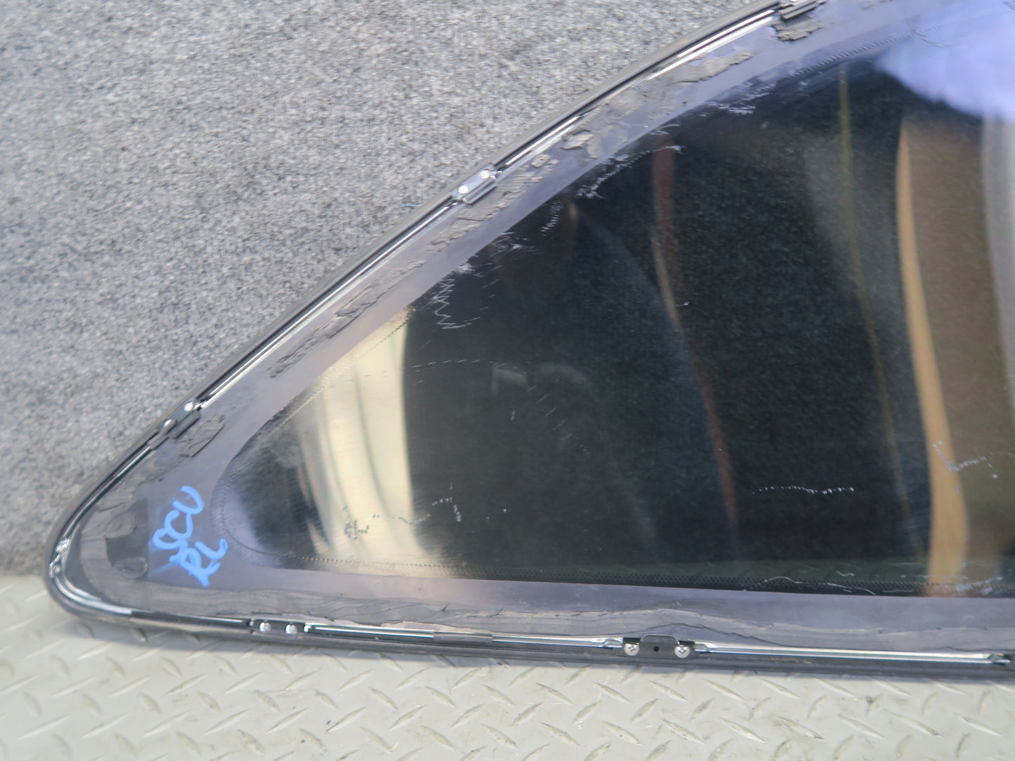 97-00 Lexus UZZ30L SC300 SC400 Rear Left Quarter Glass Window w Molding OEM
