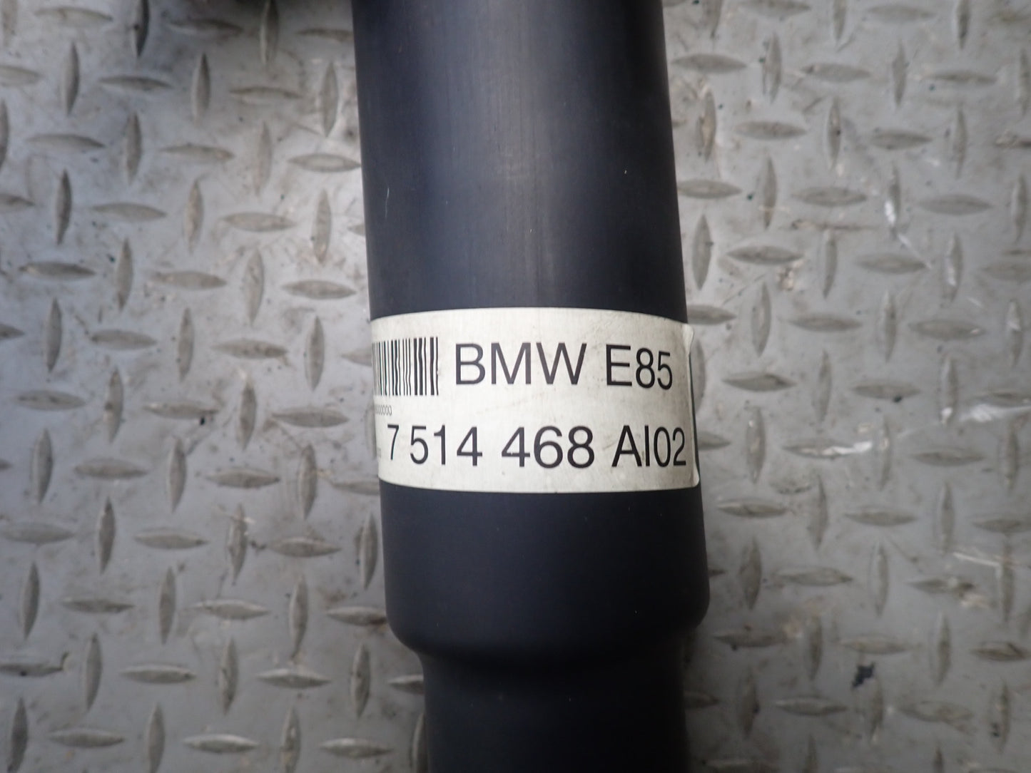 03-05 BMW E85 Z4 M54 RWD M/T Rear Driveshaft Drive Shaft 7514468 OEM