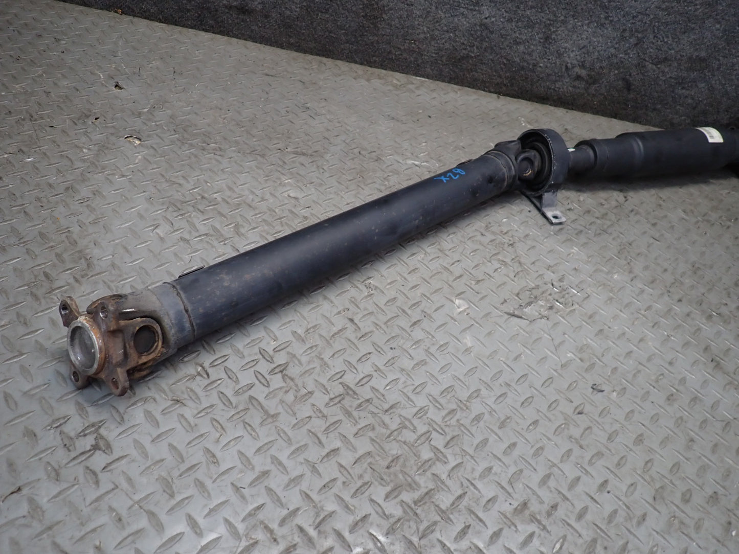03-05 BMW E85 Z4 M54 RWD M/T Rear Driveshaft Drive Shaft 7514468 OEM