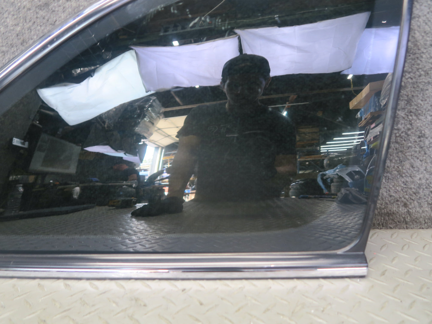 97-00 Lexus UZZ30L SC300 SC400 Rear Right Quarter Glass Window w Molding OEM