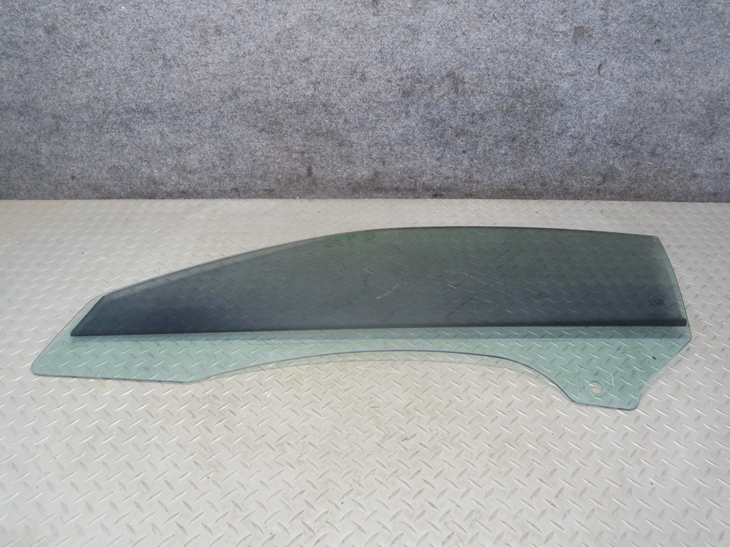 13-20 Mercedes R231 SL550 Left Door Glass Window OEM