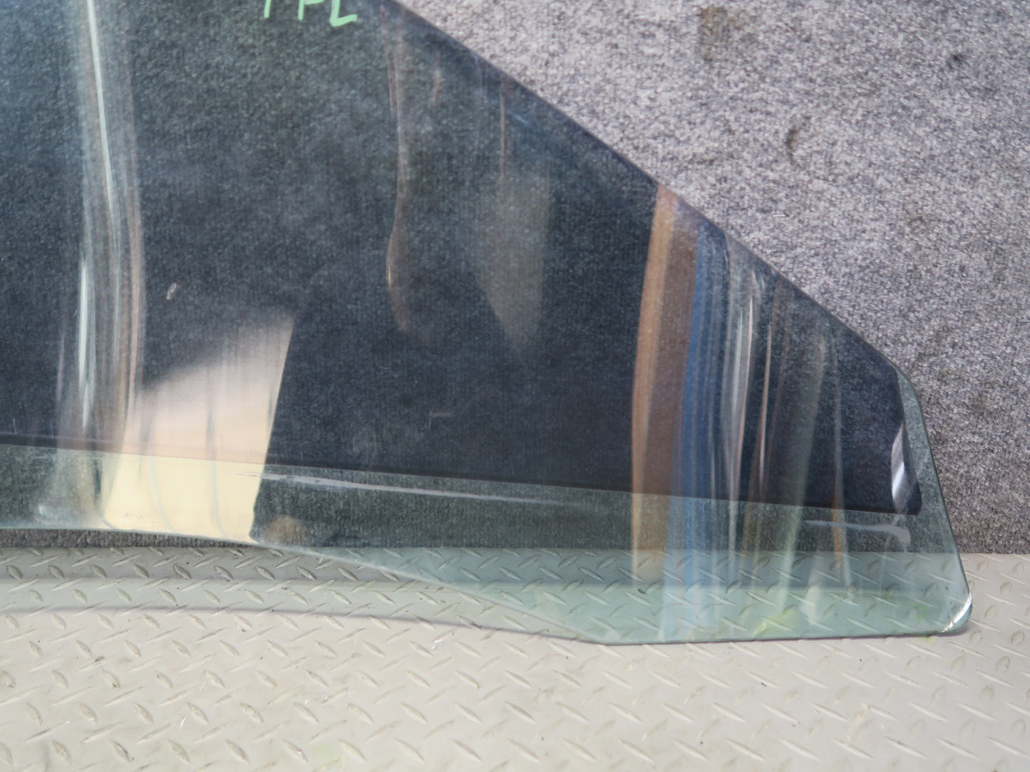 13-20 Mercedes R231 SL550 Left Door Glass Window OEM