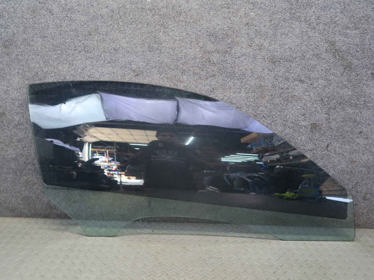 13-20 Mercedes R231 SL550 Right Door Glass Window OEM
