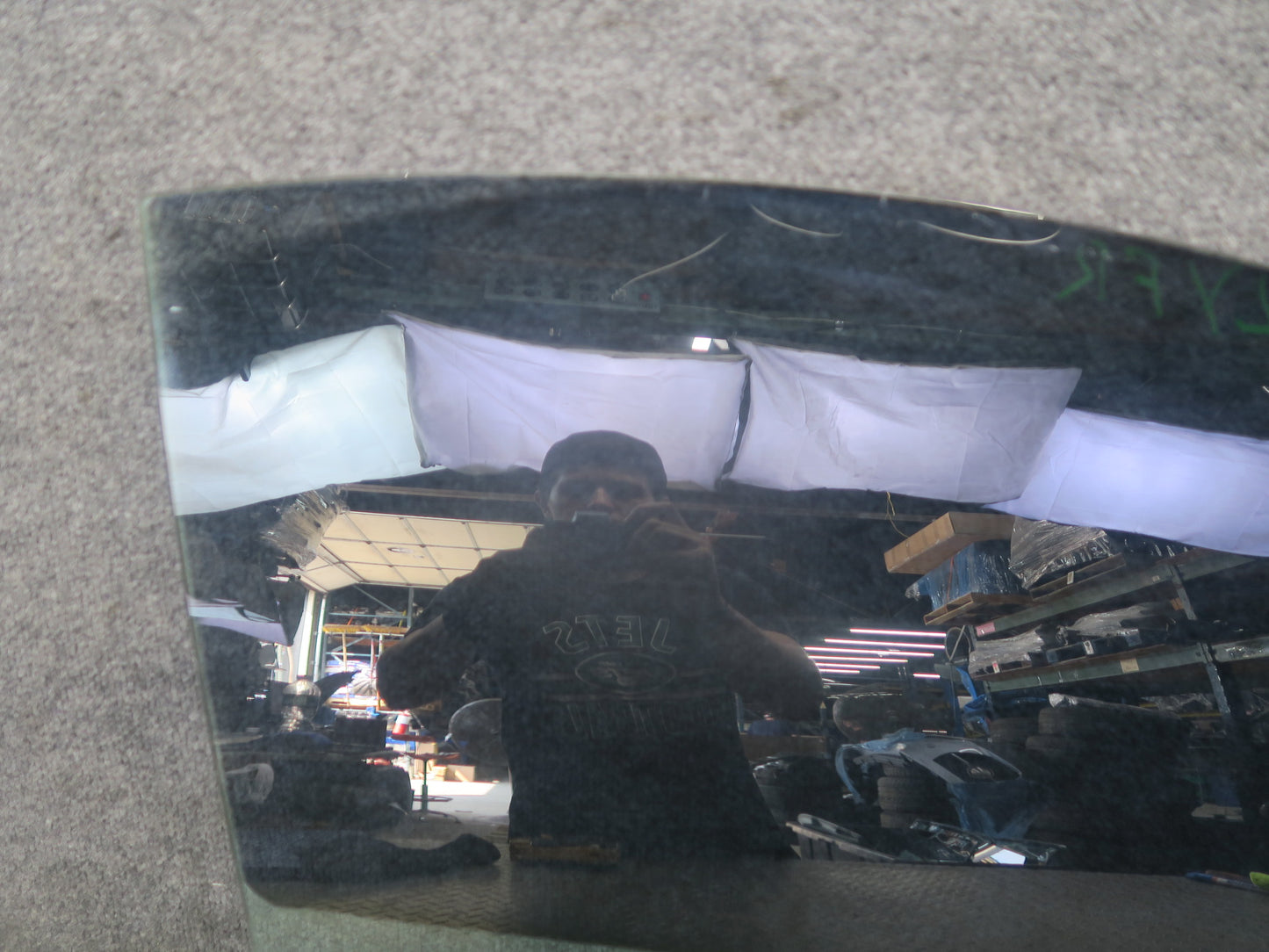 13-20 Mercedes R231 SL550 Right Door Glass Window OEM
