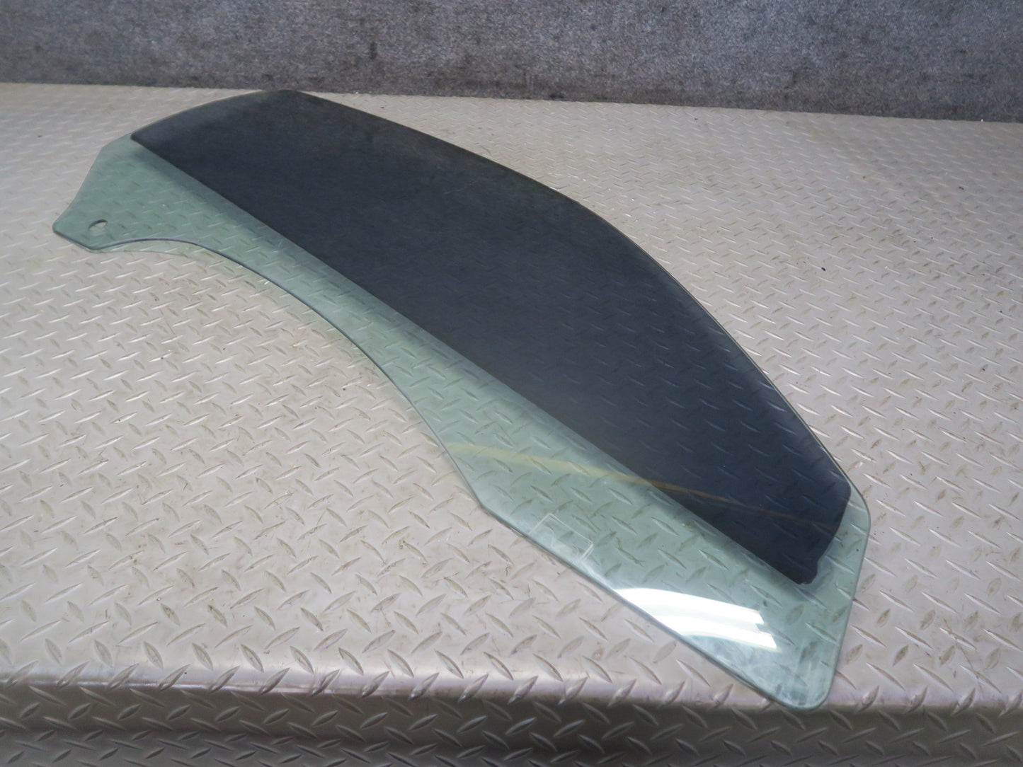13-20 Mercedes R231 SL550 Right Door Glass Window OEM