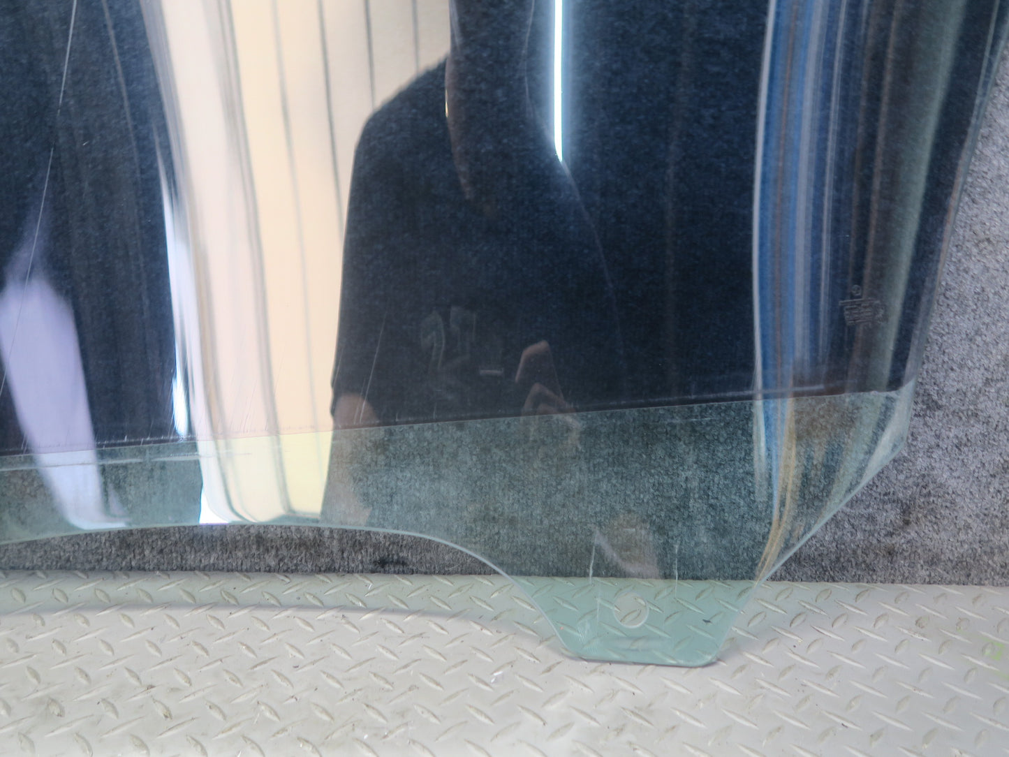 13-20 Mercedes R231 SL550 Right Door Glass Window OEM