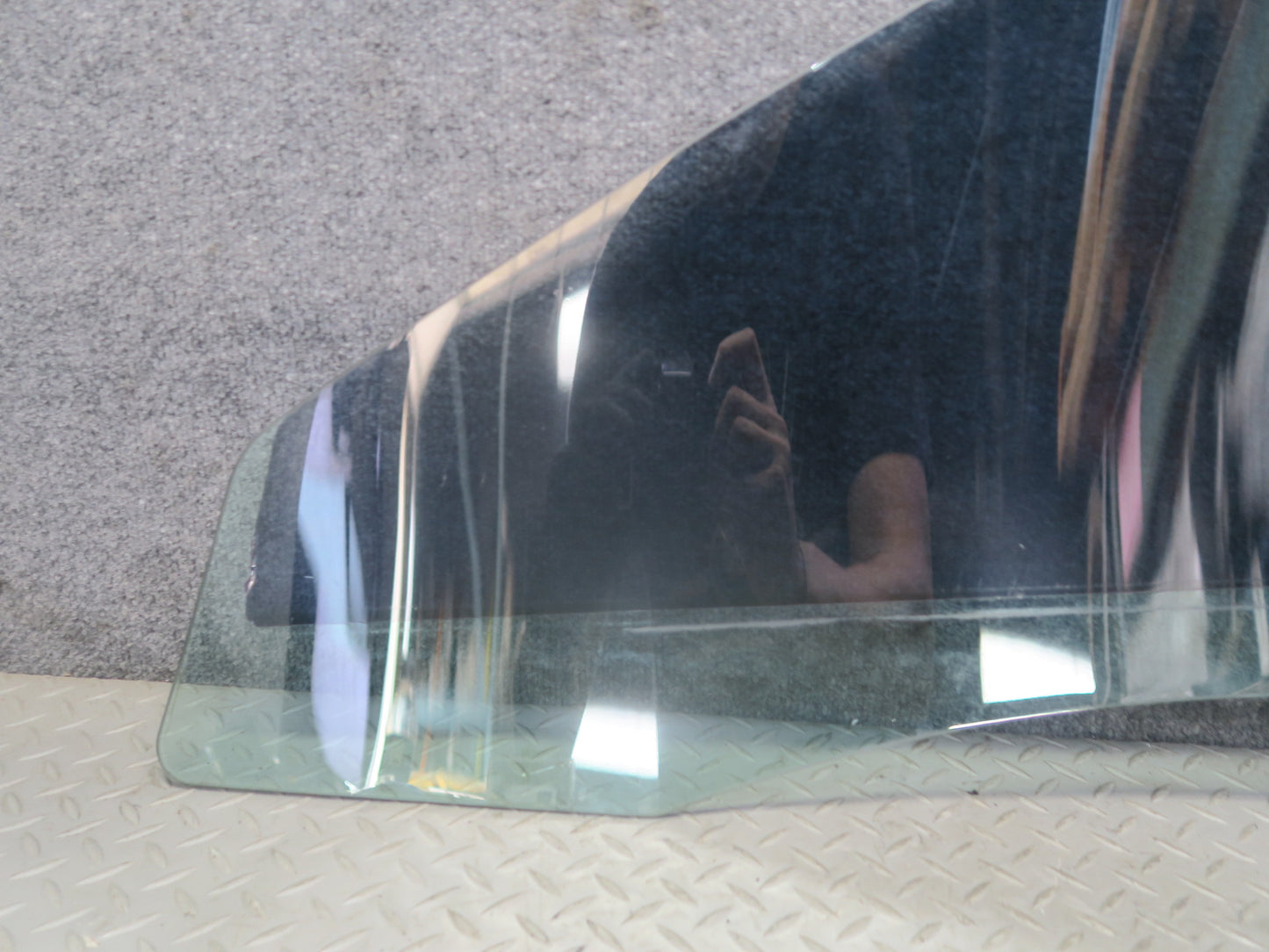 13-20 Mercedes R231 SL550 Right Door Glass Window OEM