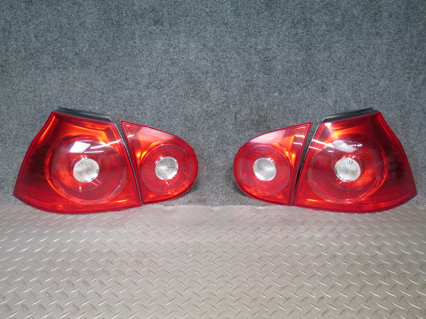 2008 VW Golf MK5 R32 Set of 4 Rear Inner & Outer Tail Light Lamp OEM