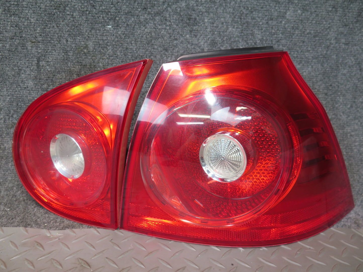 2008 VW Golf MK5 R32 Set of 4 Rear Inner & Outer Tail Light Lamp OEM