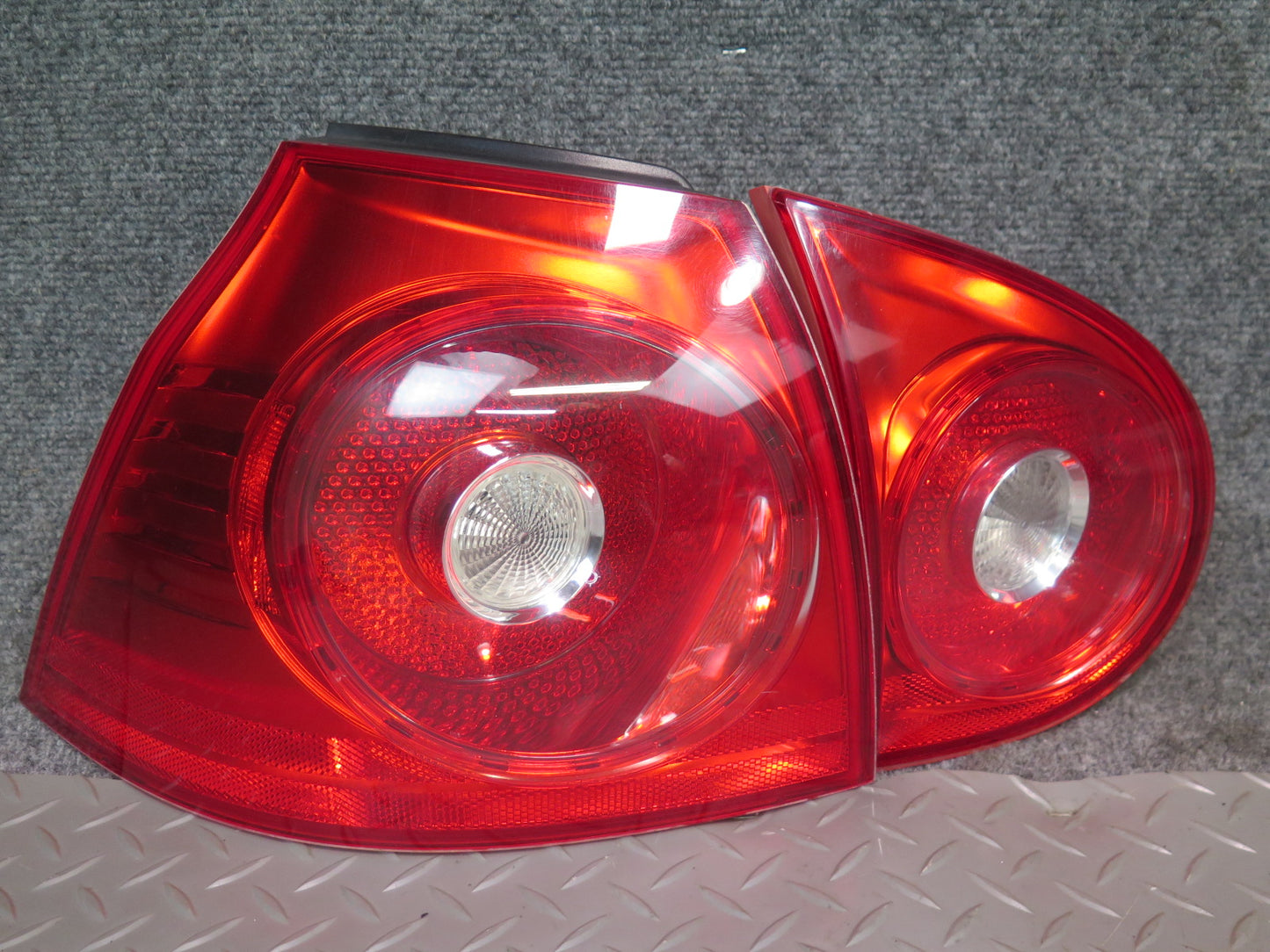 2008 VW Golf MK5 R32 Set of 4 Rear Inner & Outer Tail Light Lamp OEM