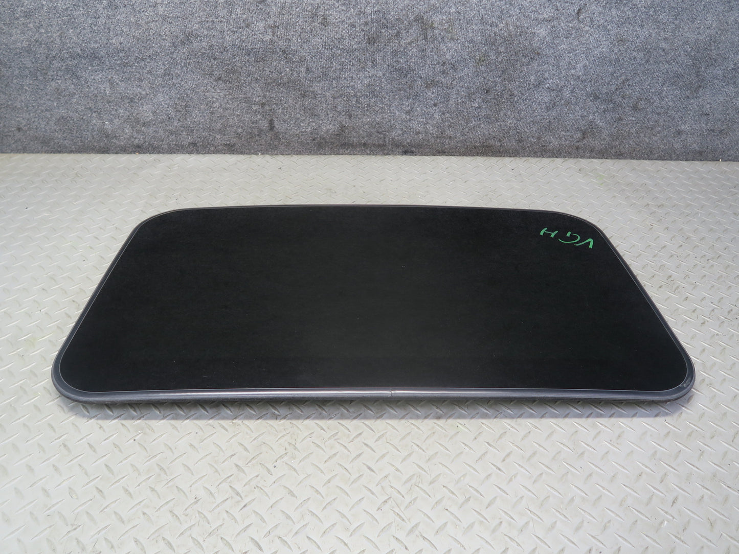 06-09 VW Golf MK5 R32 Sunroof Glass Window Panel OEM