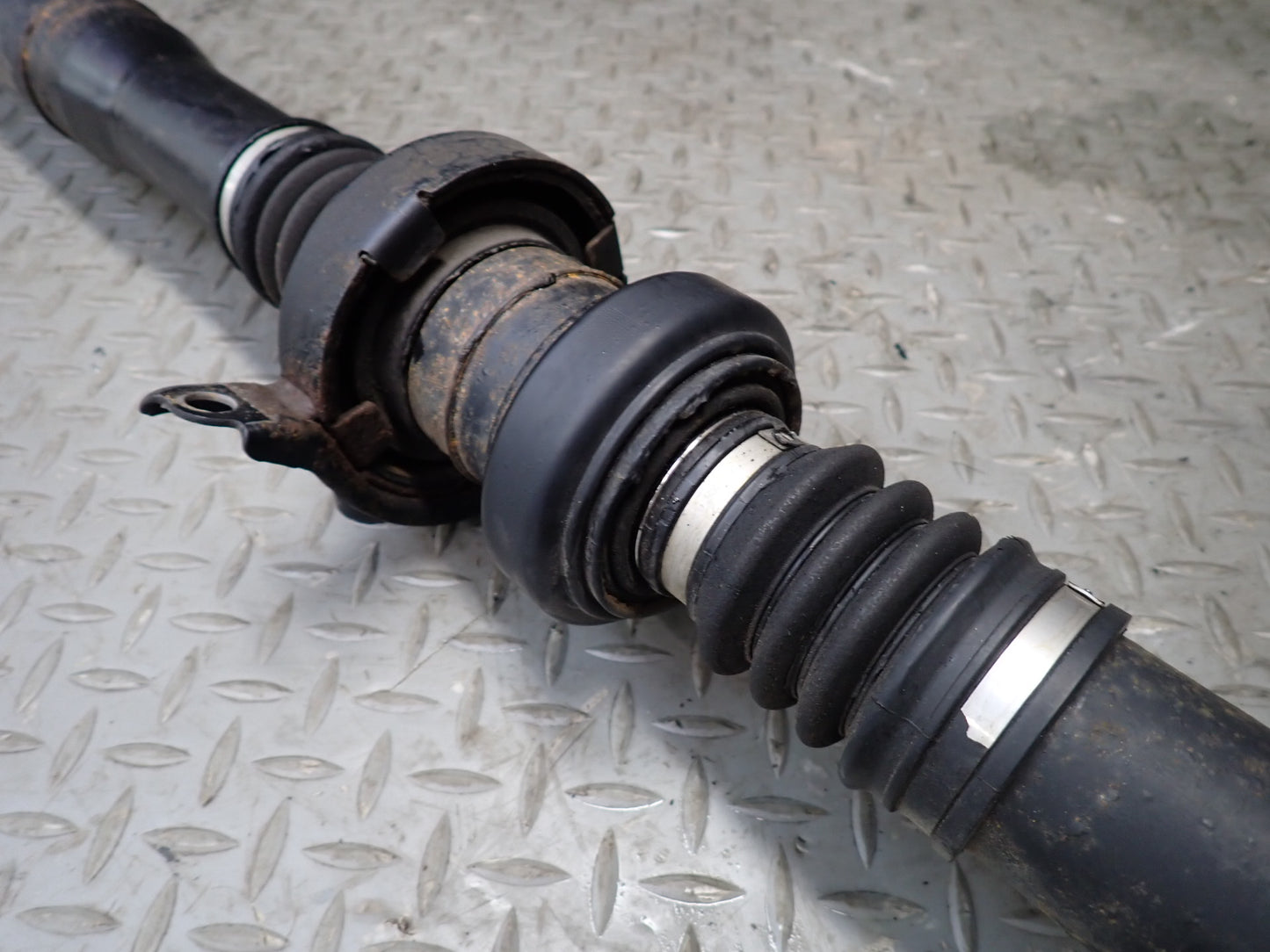 2011-2018 Porsche Cayenne 958 4.8L AWD Rear Drive Shaft Driveshaft 7P5521102L