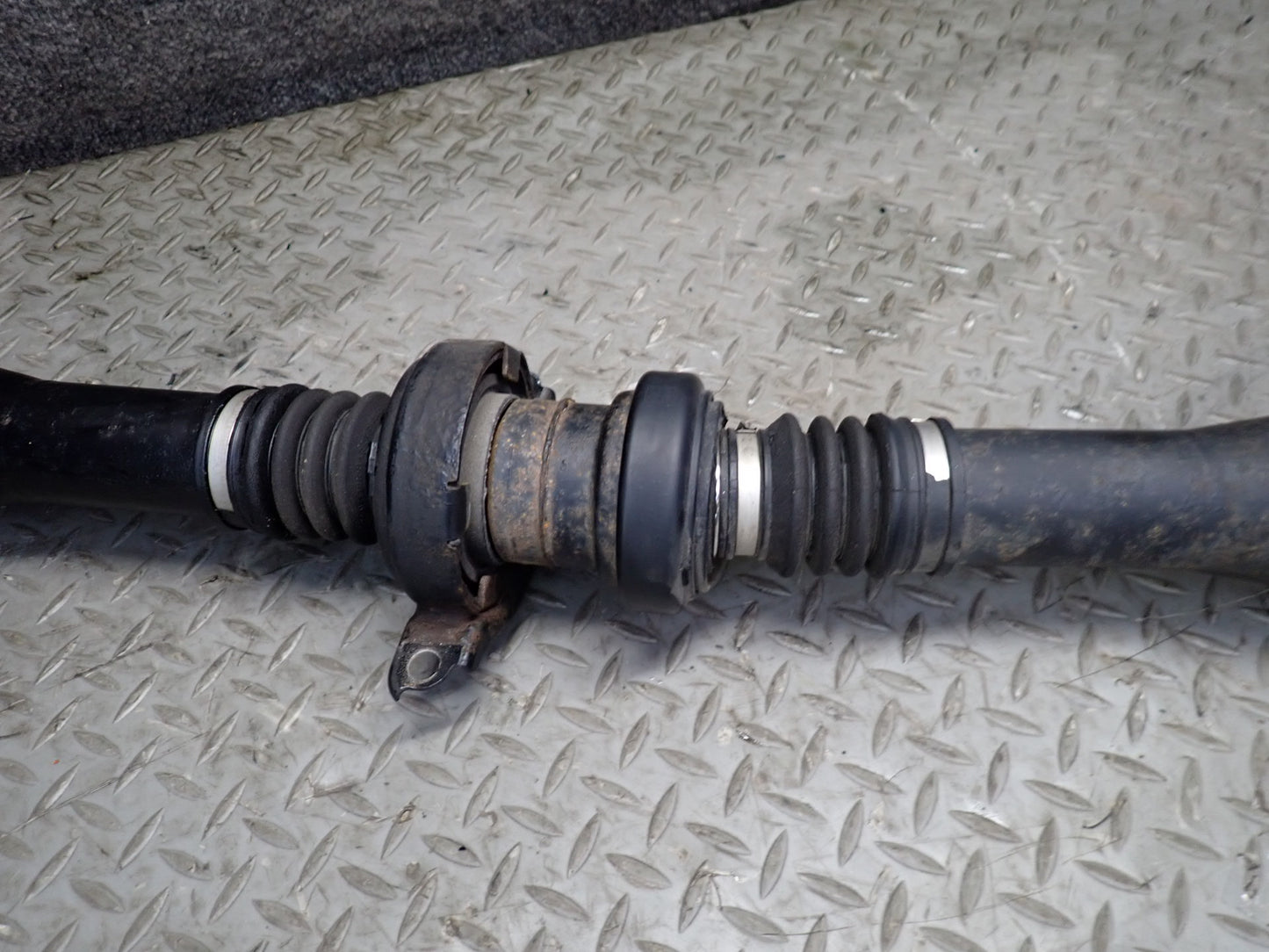 2011-2018 Porsche Cayenne 958 4.8L AWD Rear Drive Shaft Driveshaft 7P5521102L