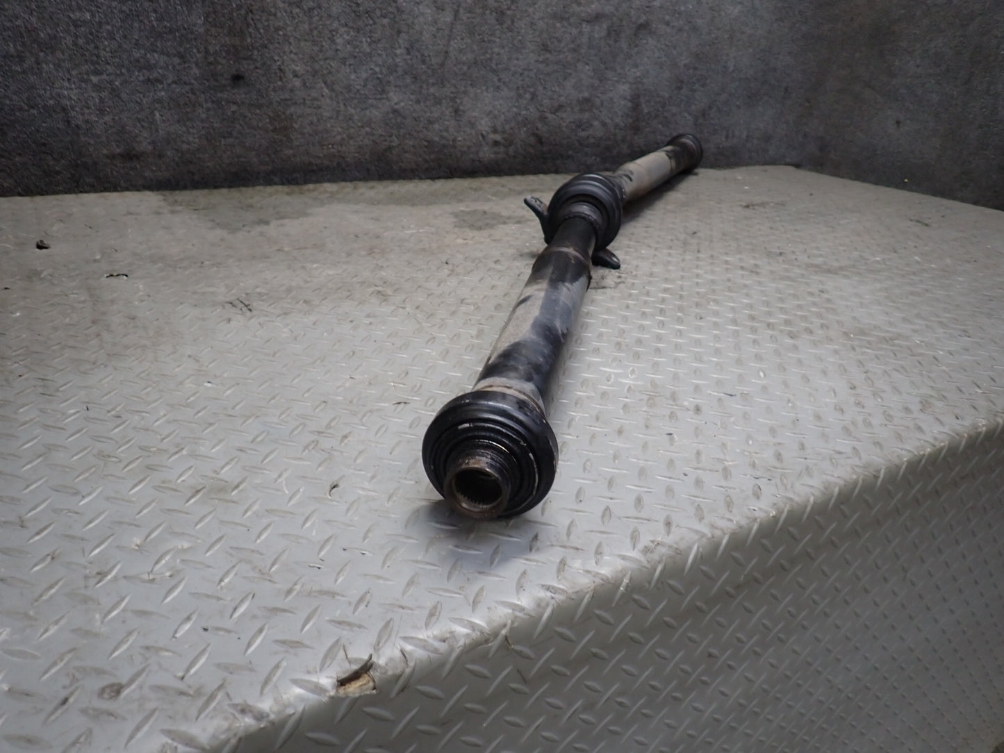 2011-2018 Porsche Cayenne 958 4.8L AWD Rear Drive Shaft Driveshaft 7P5521102L