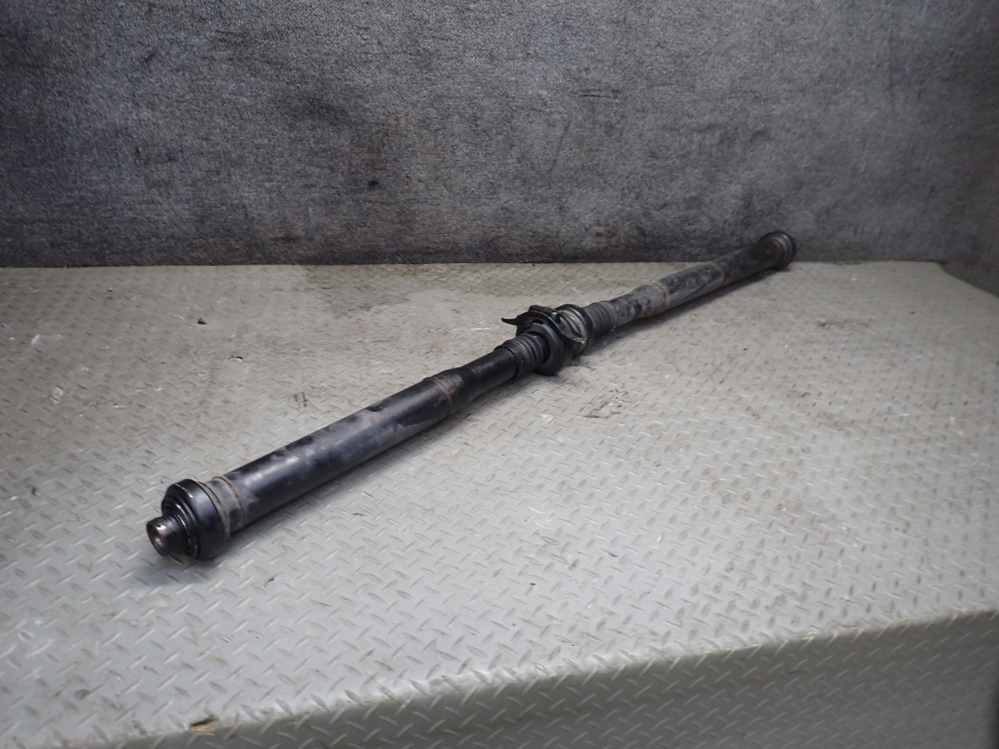 2011-2018 Porsche Cayenne 958 4.8L AWD Rear Drive Shaft Driveshaft 7P5521102L