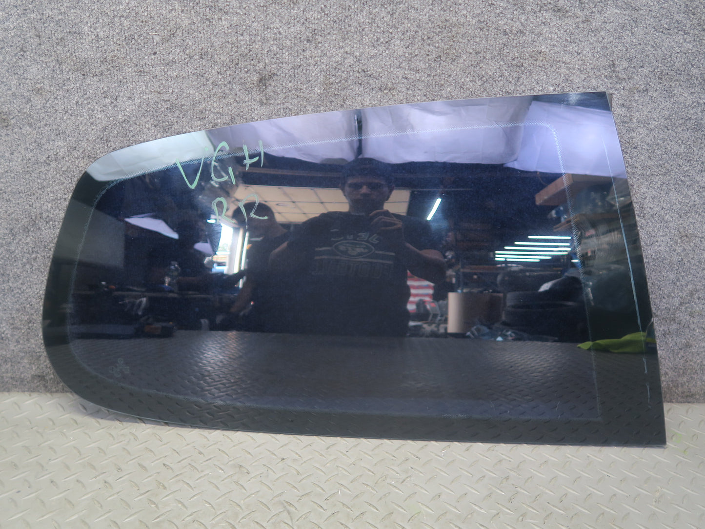 06-09 VW Golf MK5 R32 2DOOR Rear Right Quarter Glass Window OEM