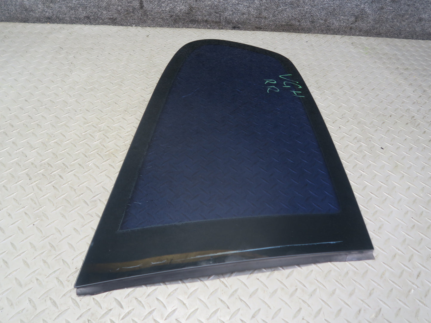 06-09 VW Golf MK5 R32 2DOOR Rear Right Quarter Glass Window OEM