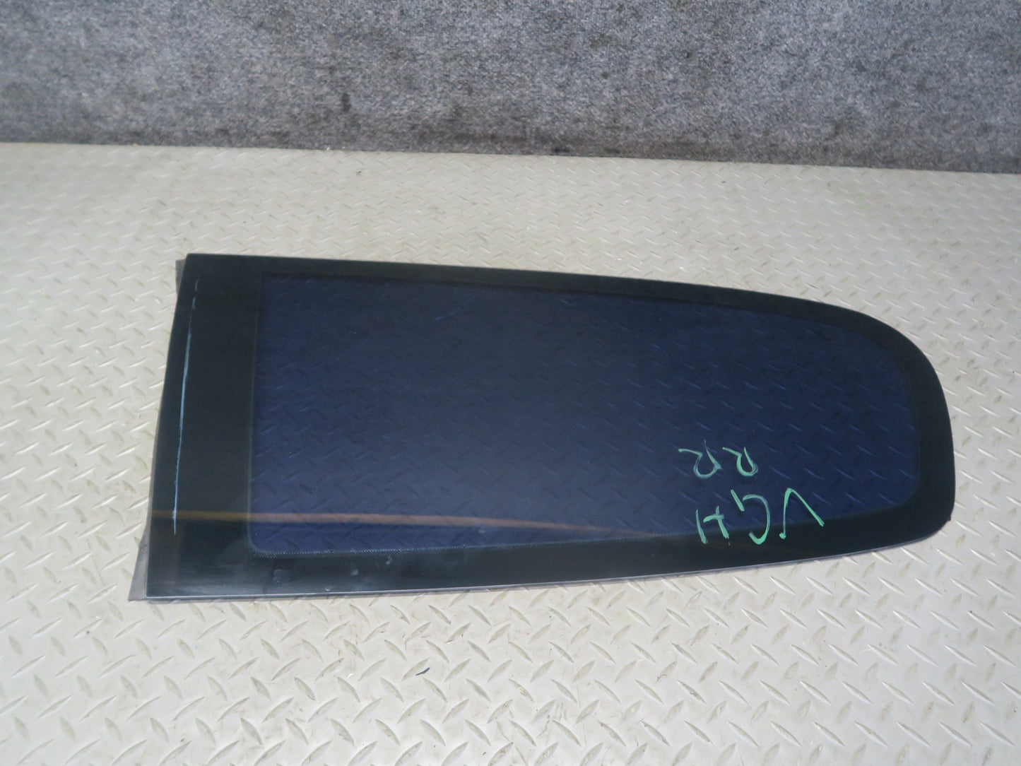 06-09 VW Golf MK5 R32 2DOOR Rear Right Quarter Glass Window OEM