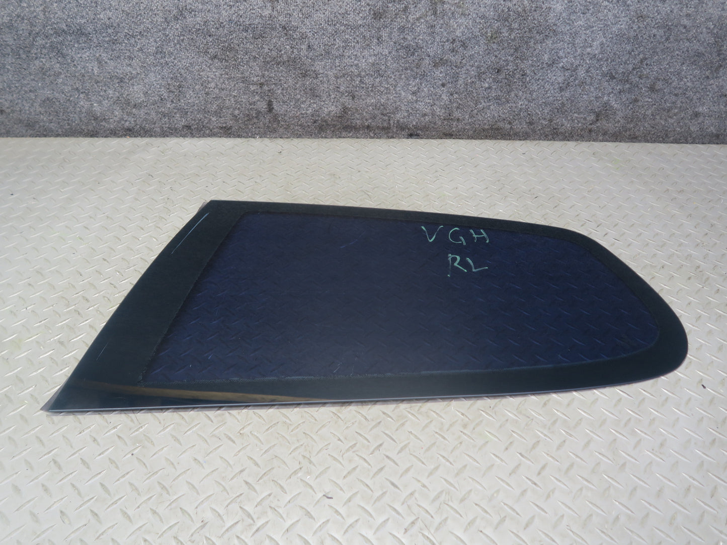 06-09 VW Golf MK5 R32 2DOOR Rear Left Quarter Glass Window OEM
