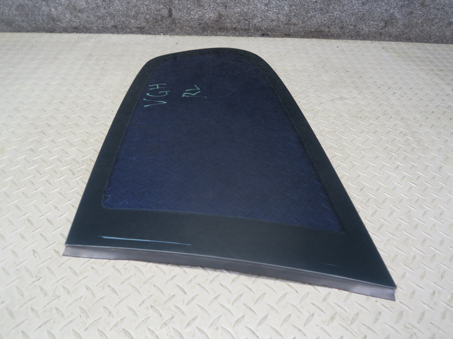 06-09 VW Golf MK5 R32 2DOOR Rear Left Quarter Glass Window OEM