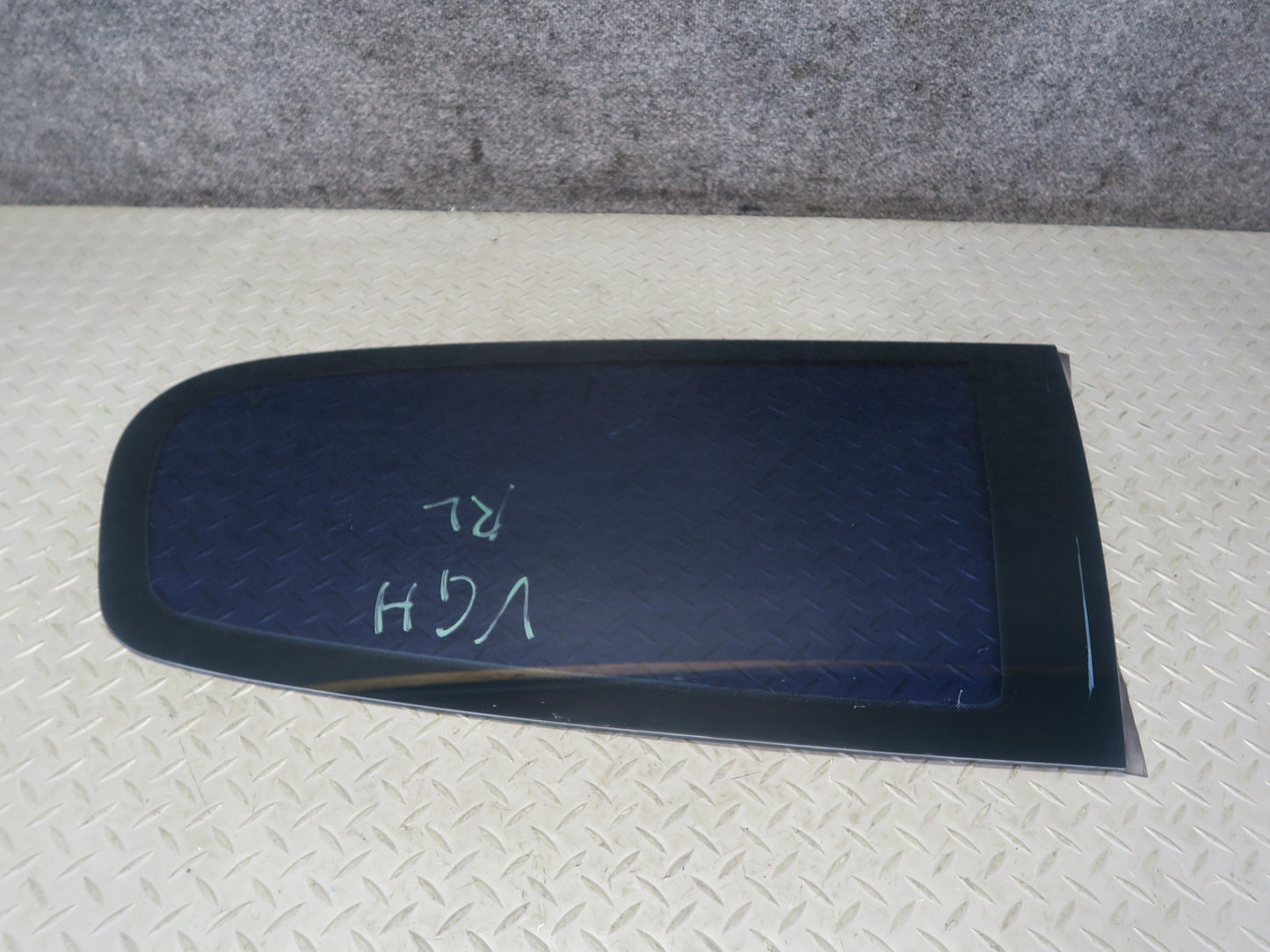 06-09 VW Golf MK5 R32 2DOOR Rear Left Quarter Glass Window OEM