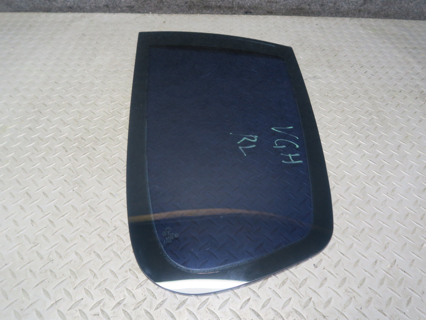 06-09 VW Golf MK5 R32 2DOOR Rear Left Quarter Glass Window OEM