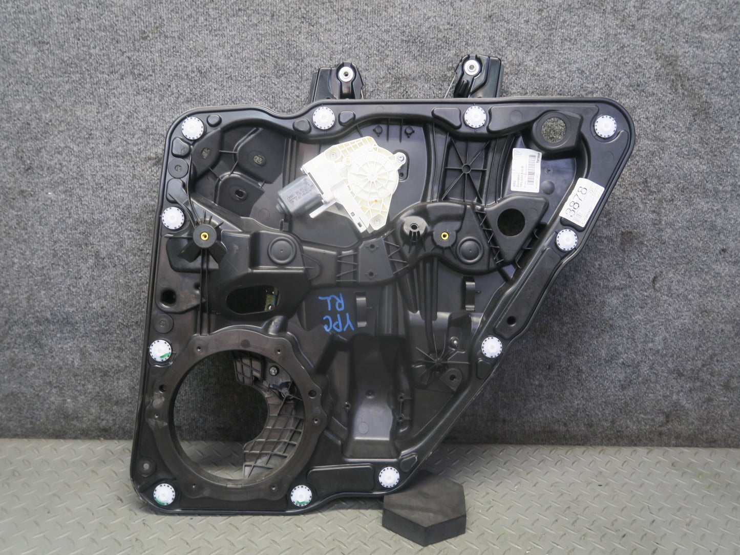 2011-2018 Porsche Cayenne 958 Rear Right Door Window Regulator w Motor OEM