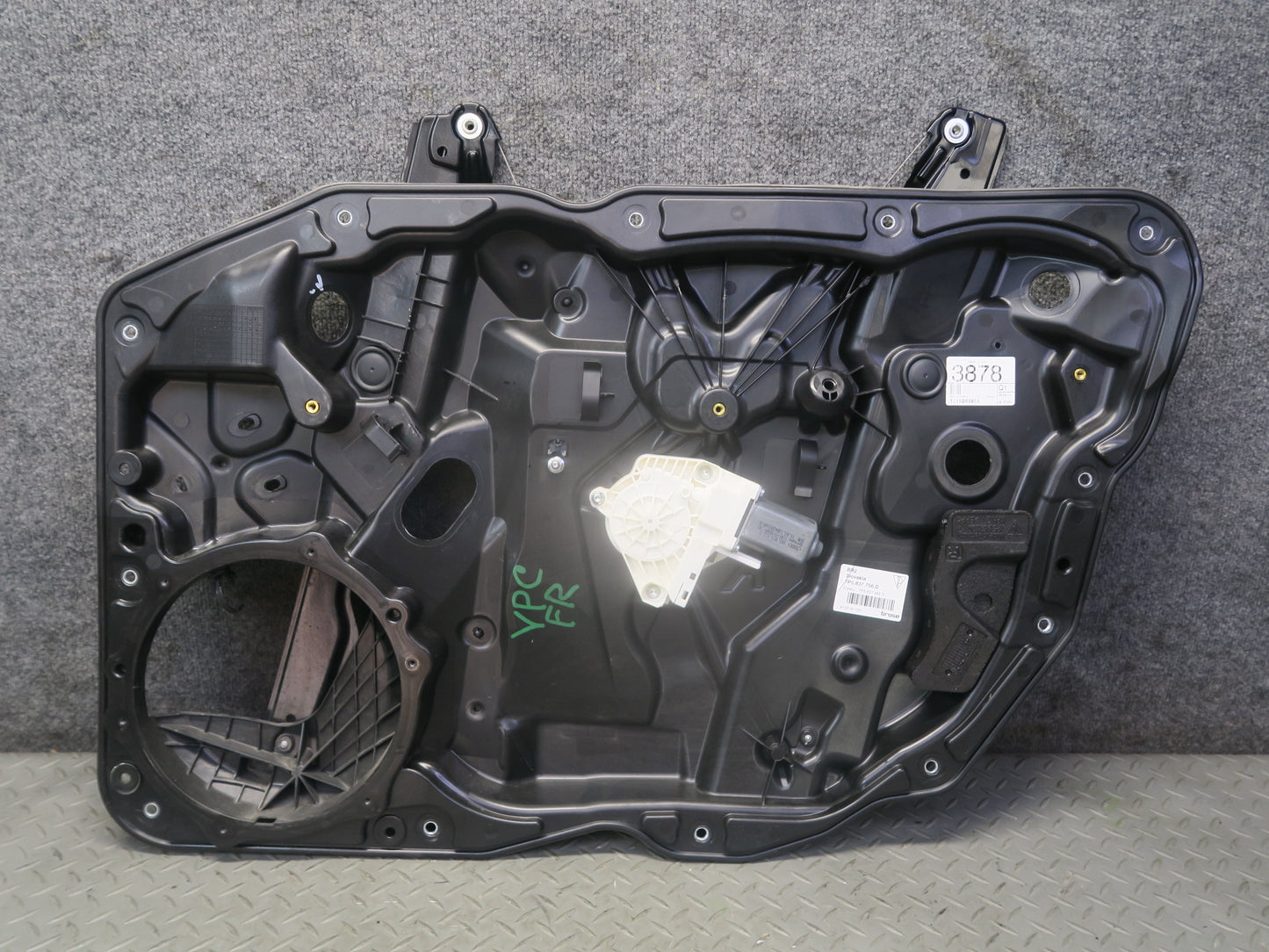 2011-2018 Porsche Cayenne 958 Front Right Door Window Regulator w Motor OEM