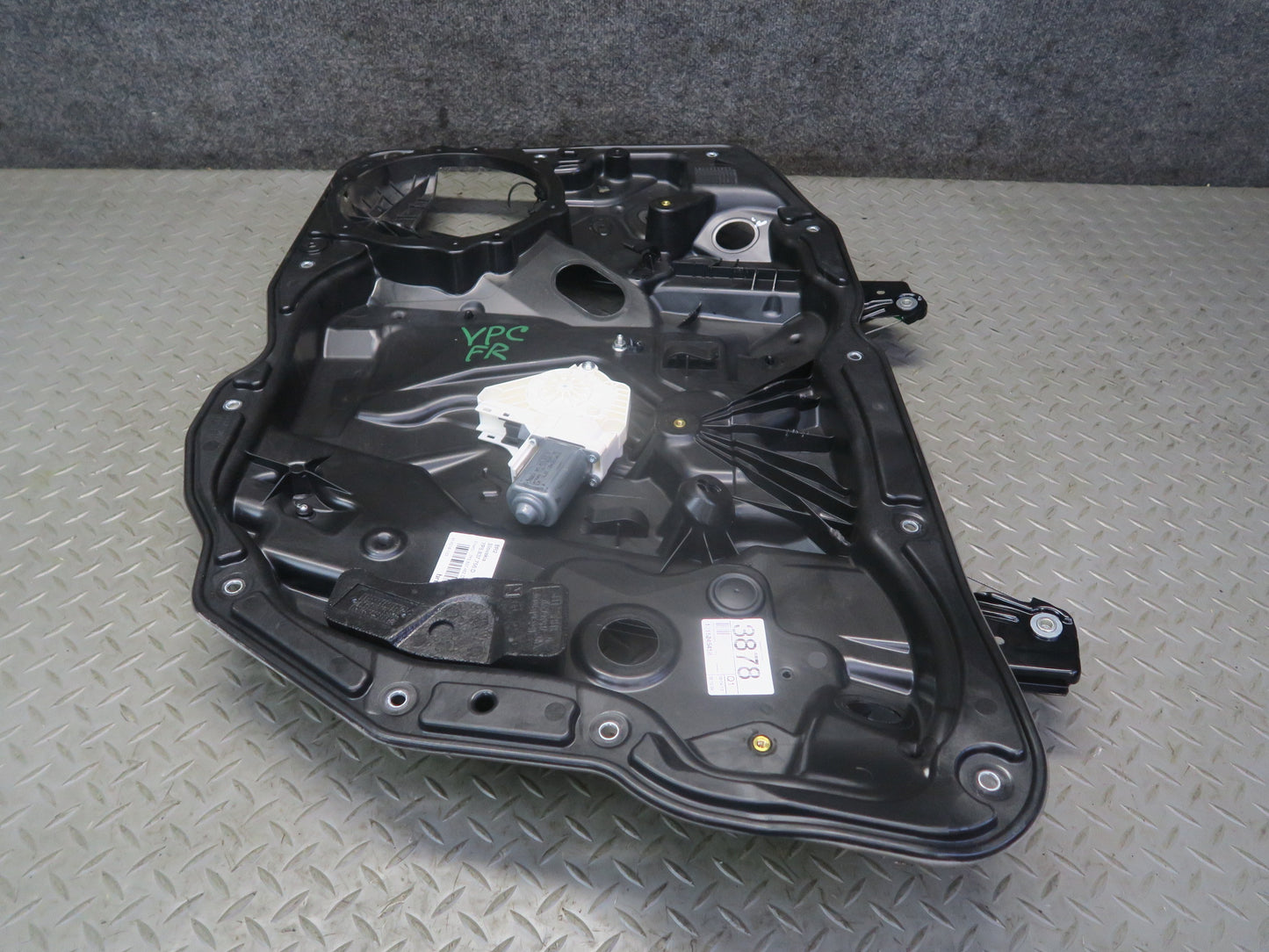 2011-2018 Porsche Cayenne 958 Front Right Door Window Regulator w Motor OEM