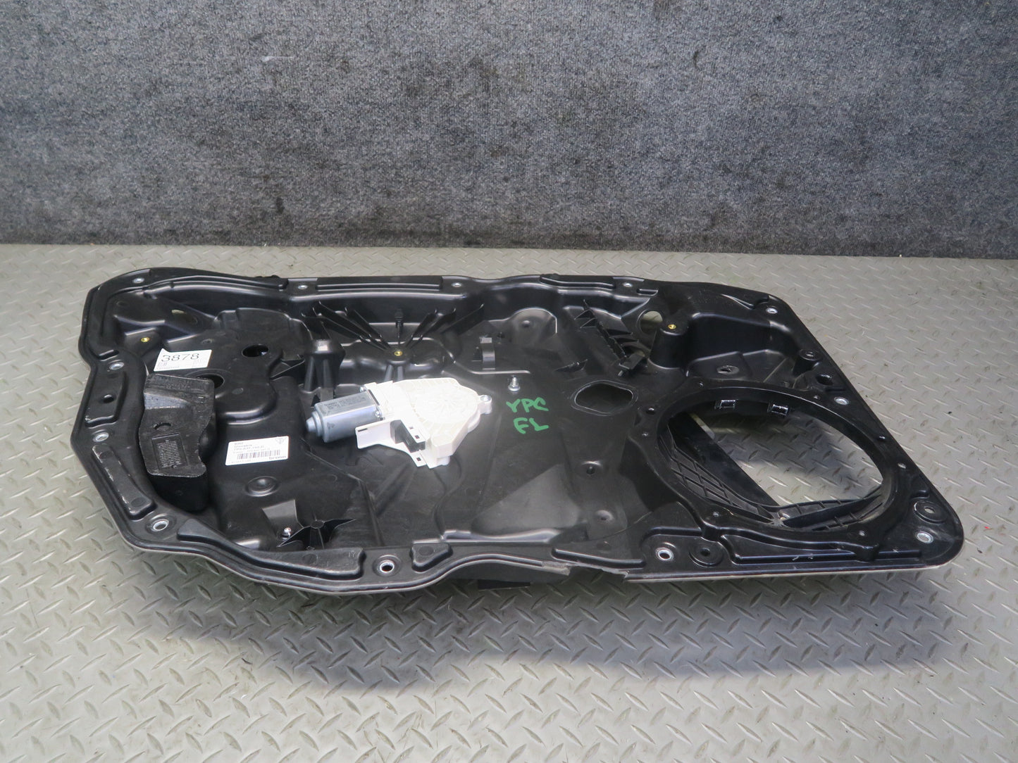 2011-2018 Porsche Cayenne 958 Front Left Door Window Regulator w Motor OEM