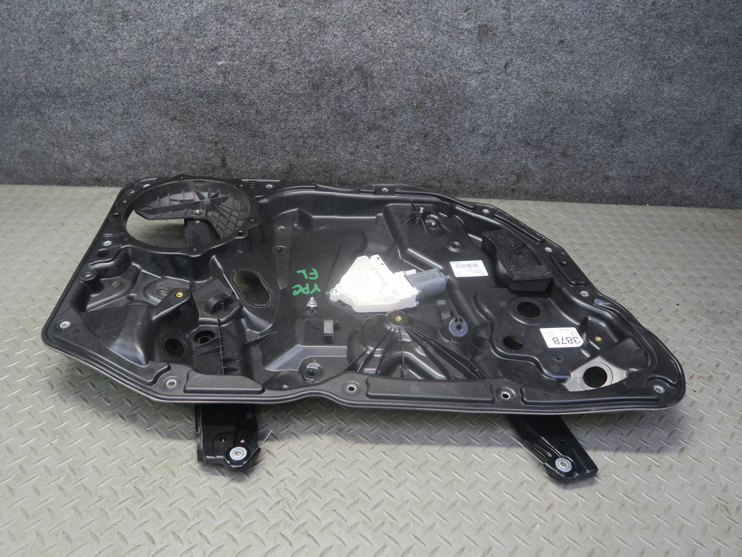 2011-2018 Porsche Cayenne 958 Front Left Door Window Regulator w Motor OEM