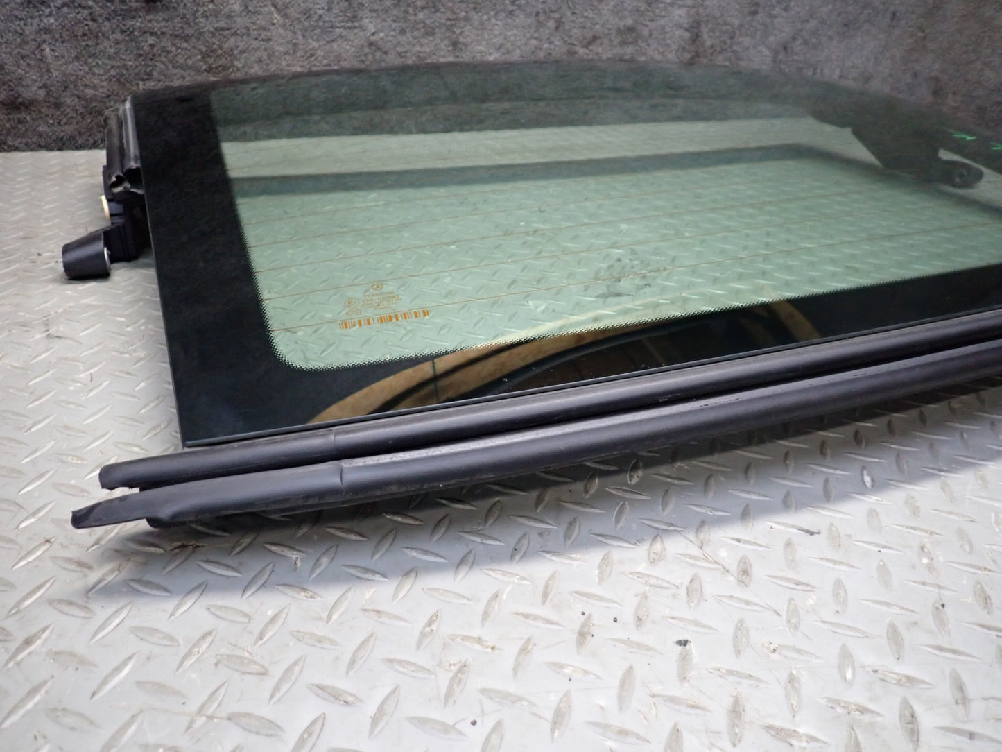 2012-2020 Mercedes R172 SLK SLC Rear Back Windshield Window Glass