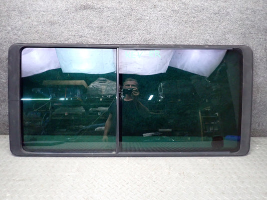 01-03 VW Eurovan T4 Center Middle Right Movable Glass Window OEM