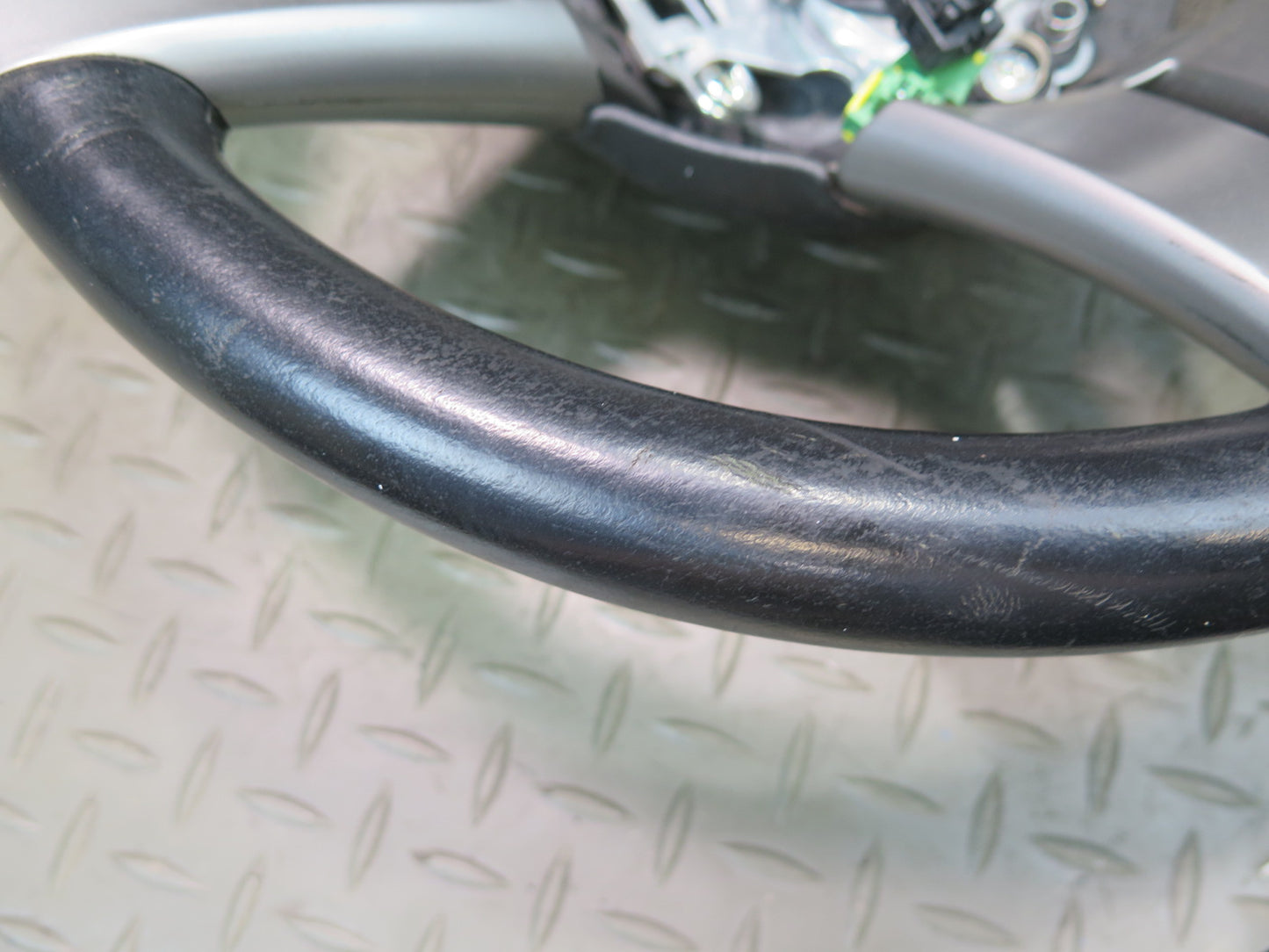 03-05 BMW E86 E85 Z4 Leather Sport Steering Black 6758158 OEM