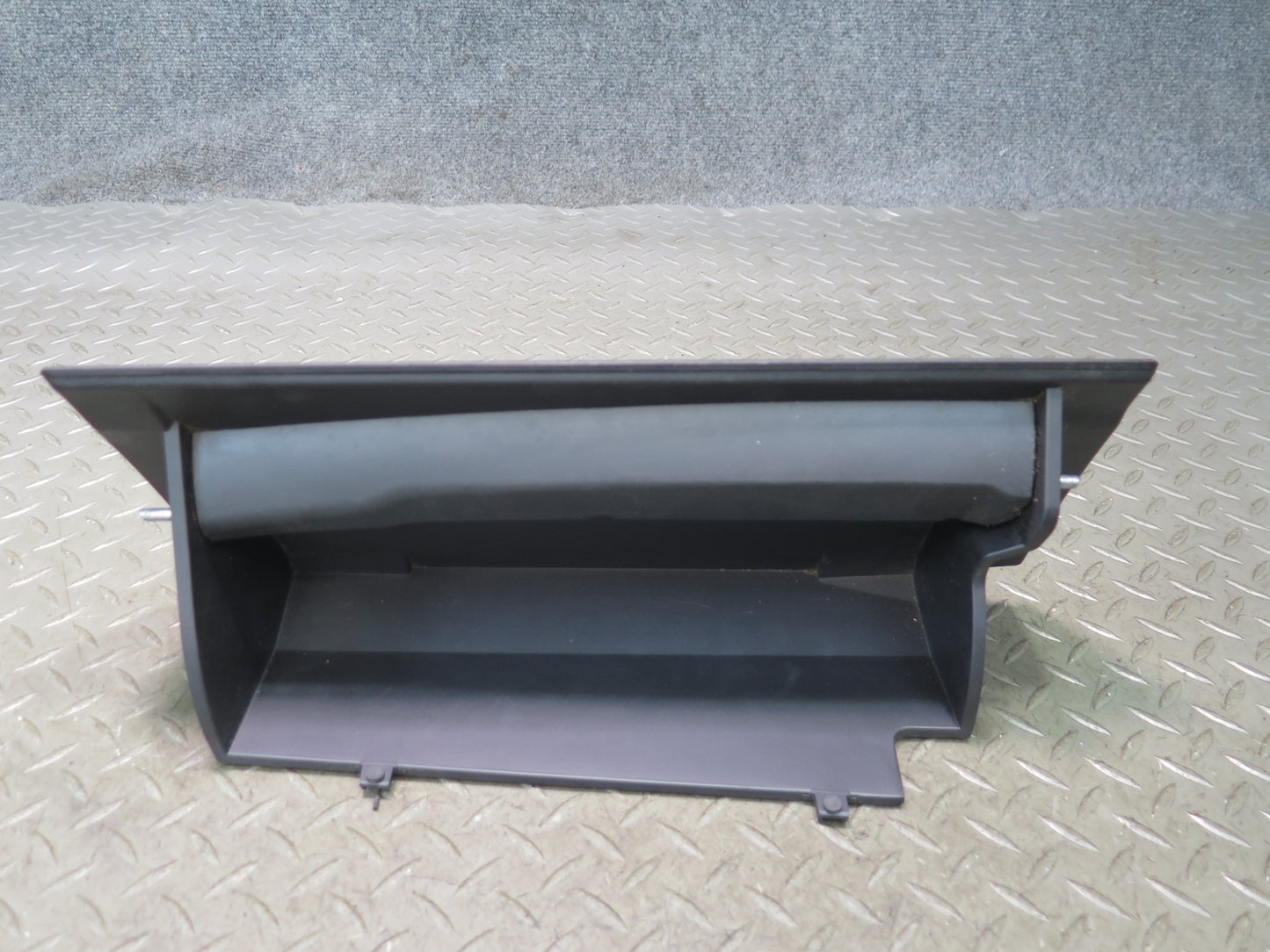 03-05 BMW E85 Z4 Dash Front Right Glove Box Compartment Storage 7054193 OEM